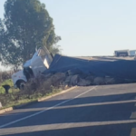 Volcadura de tráiler en carretera San Felipe – Silao afecta circulación en La Lagunita hoy