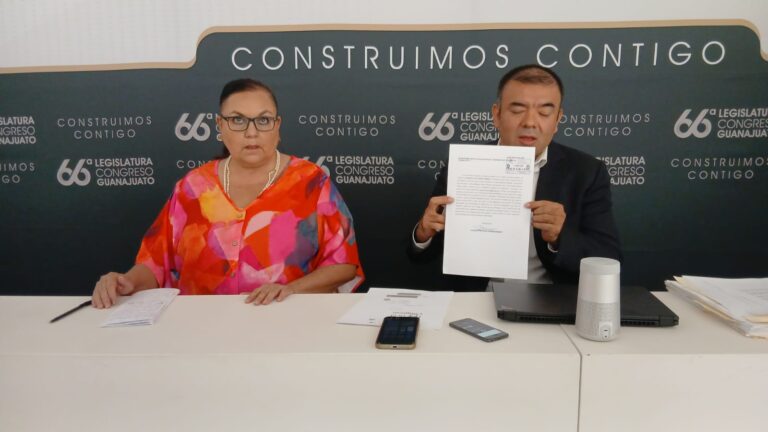 Ricardo Ferro Baeza falta a audiencia penal; acusan uso del Congreso para evadir pensión